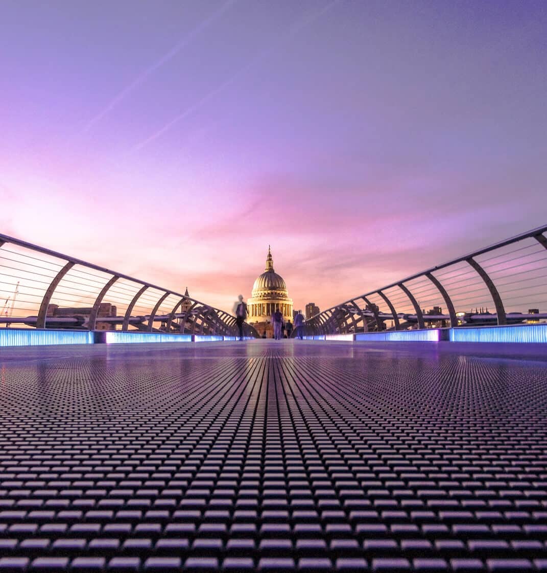 sc-cs-enablon-hero London bridge with a view of St Pauls